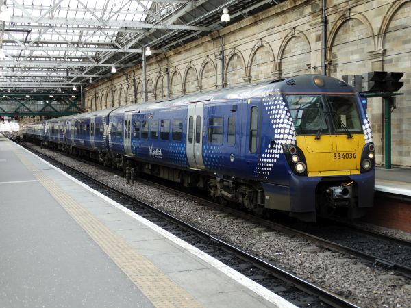 uk-scotrail-class334-edinburgh-031017-full.jpg